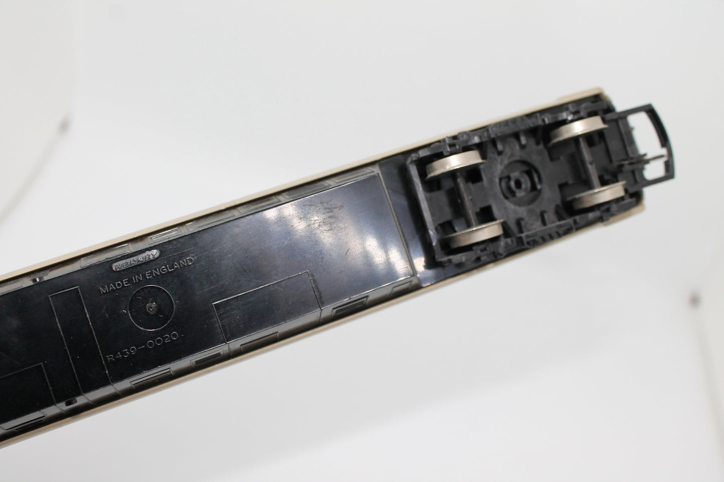 Hornby InterCity Mk3 Standard Open Coach OO Gauge (Pre-Owned)