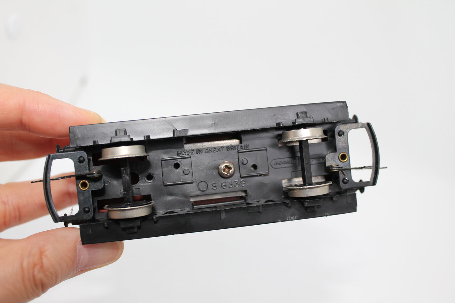 Hornby LMS Brake Van 730386 OO Gauge (Pre-Owned)
