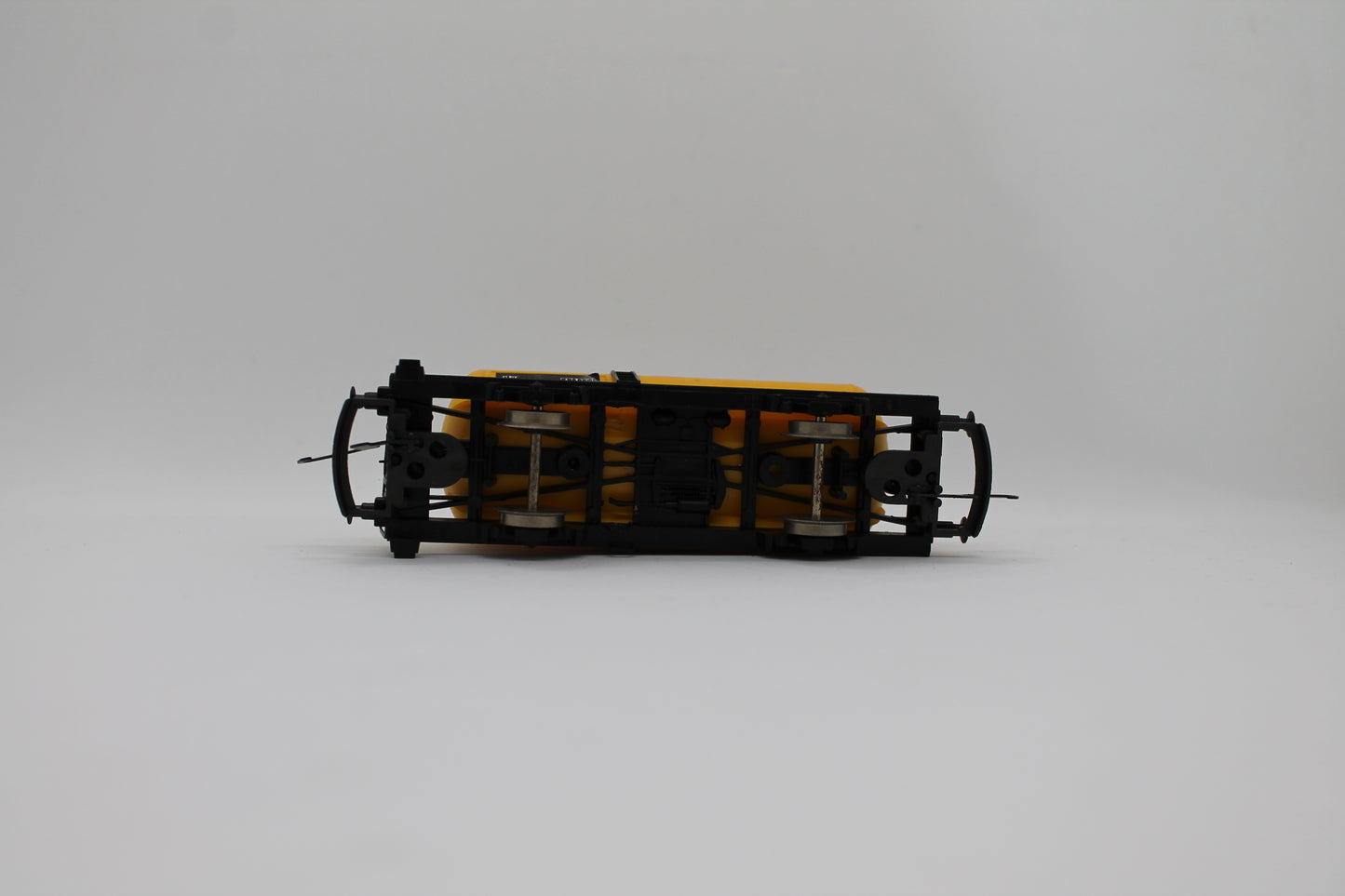 Shell Petroleum Tank Wagon OO Gauge (Pre-Owned)