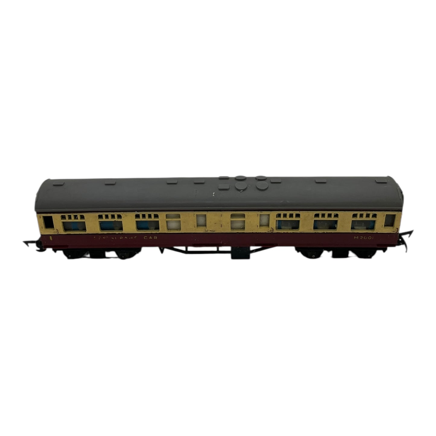Tri-ang Restaurant Car – Maroon and Cream – OO Gauge – Poor Condition (2 of 3)