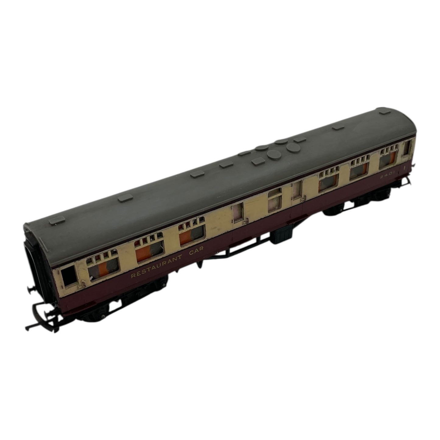Tri-ang Restaurant Car – Maroon and Cream – OO Gauge – Poor Condition (3 of 3)