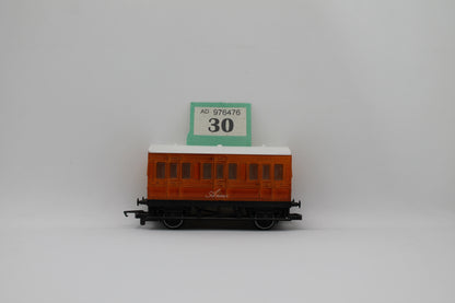 Hornby Thomas & Friends Annie Coach OO Gauge (Pre-Owned)