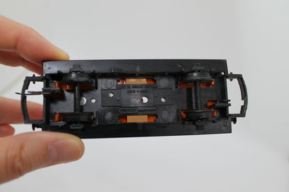 Hornby Thomas & Friends Annie Coach OO Gauge (Pre-Owned)