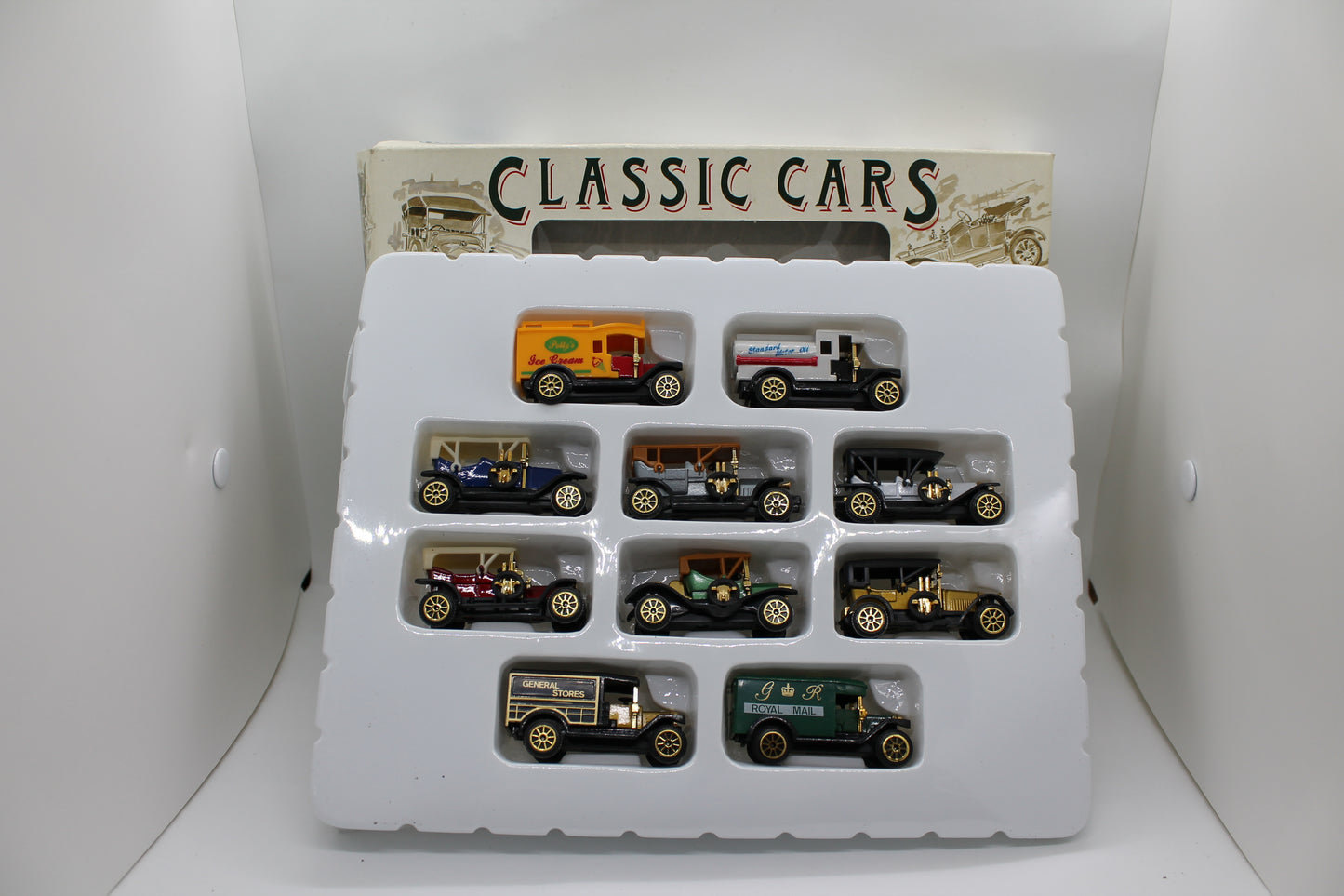 Classic Cars Die-Cast Metal Collection Gift Set – 10 Vehicle Set (Pre-Owned)