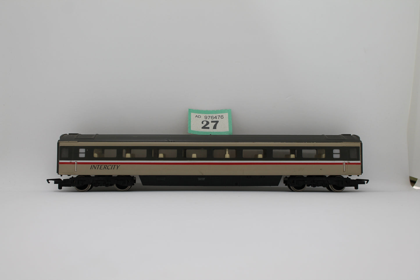 Hornby InterCity Mk3 Standard Open Coach OO Gauge (Pre-Owned)