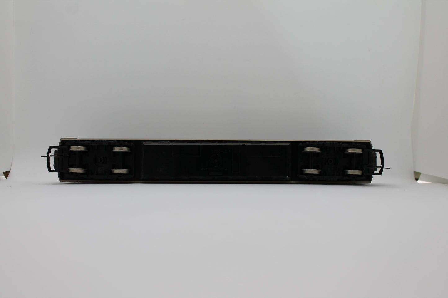 Hornby InterCity Mk3 Standard Open Coach OO Gauge (Pre-Owned)