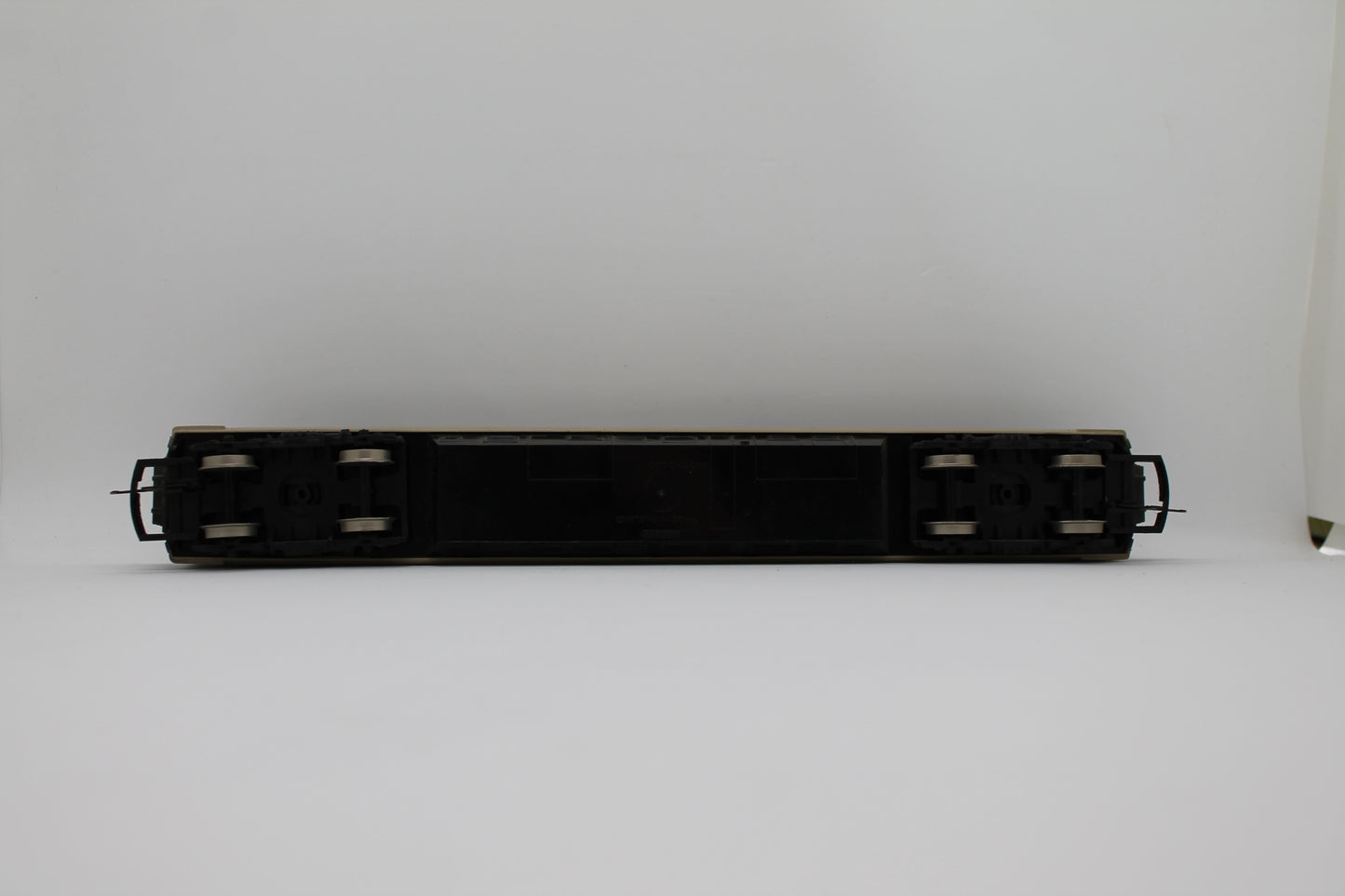 Hornby InterCity Mk3 Standard Open Coach OO Gauge (Pre-Owned)