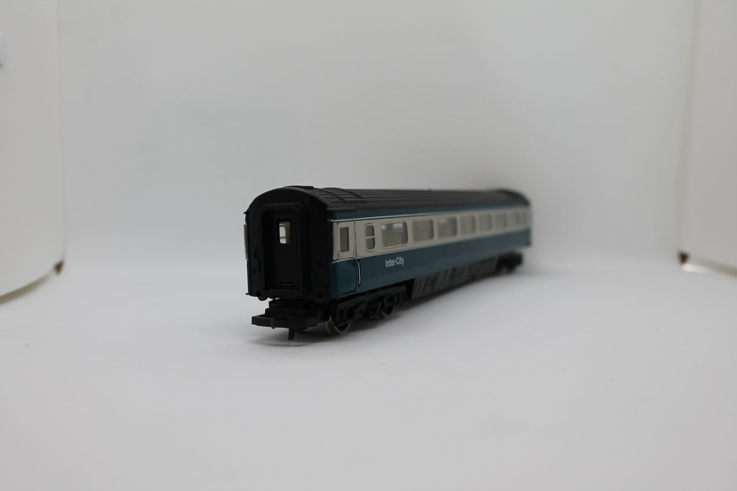 BR InterCity Mk3 First Class Coach OO Gauge Blue Grey Livery