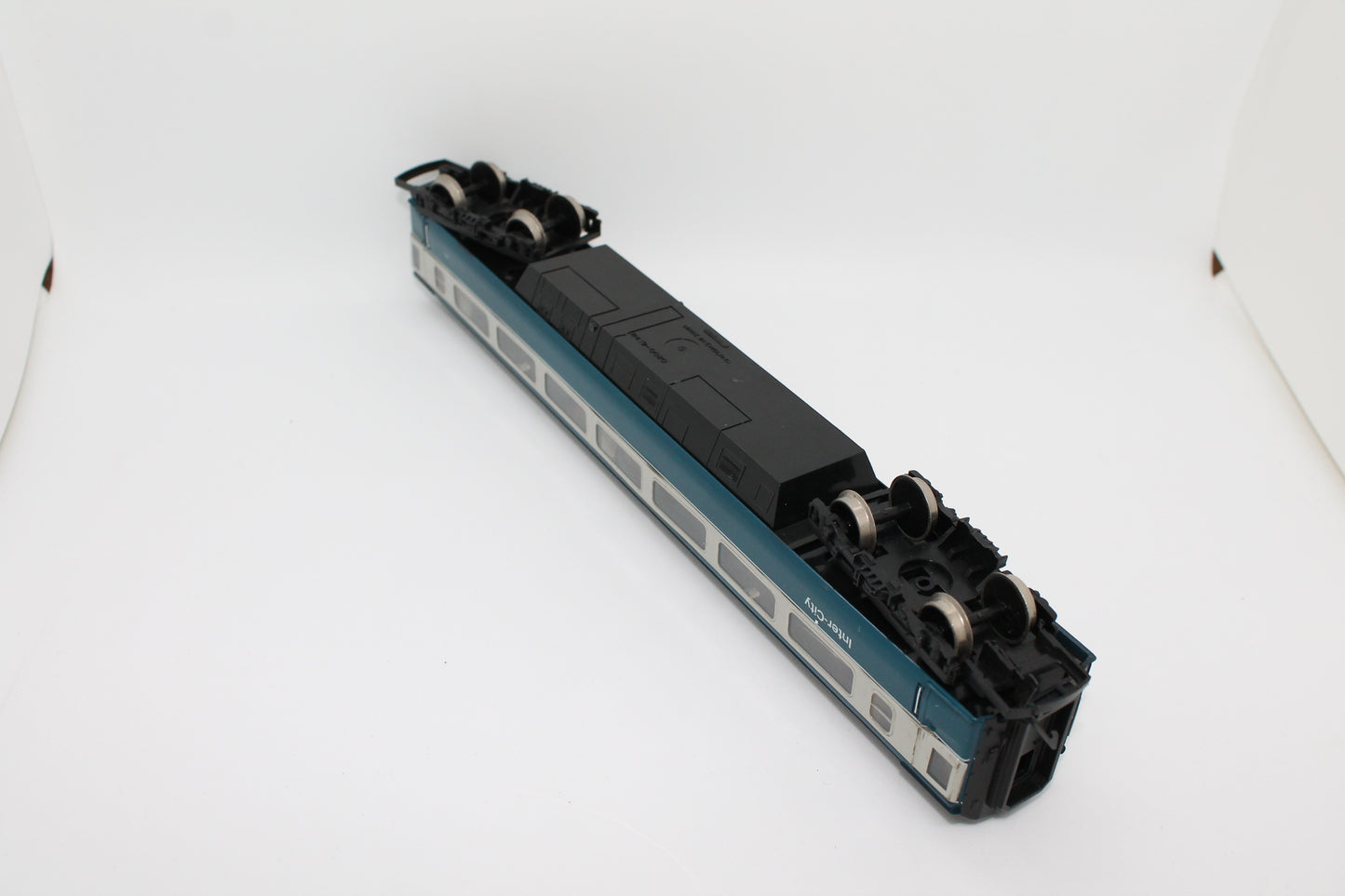 BR InterCity Mk3 First Class Coach OO Gauge Blue Grey Livery