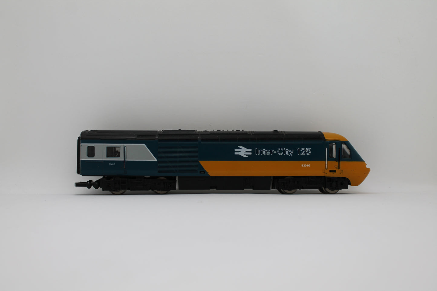 Hornby Inter-City 125 HST Power Car 43010 OO Gauge (Pre-Owned)
