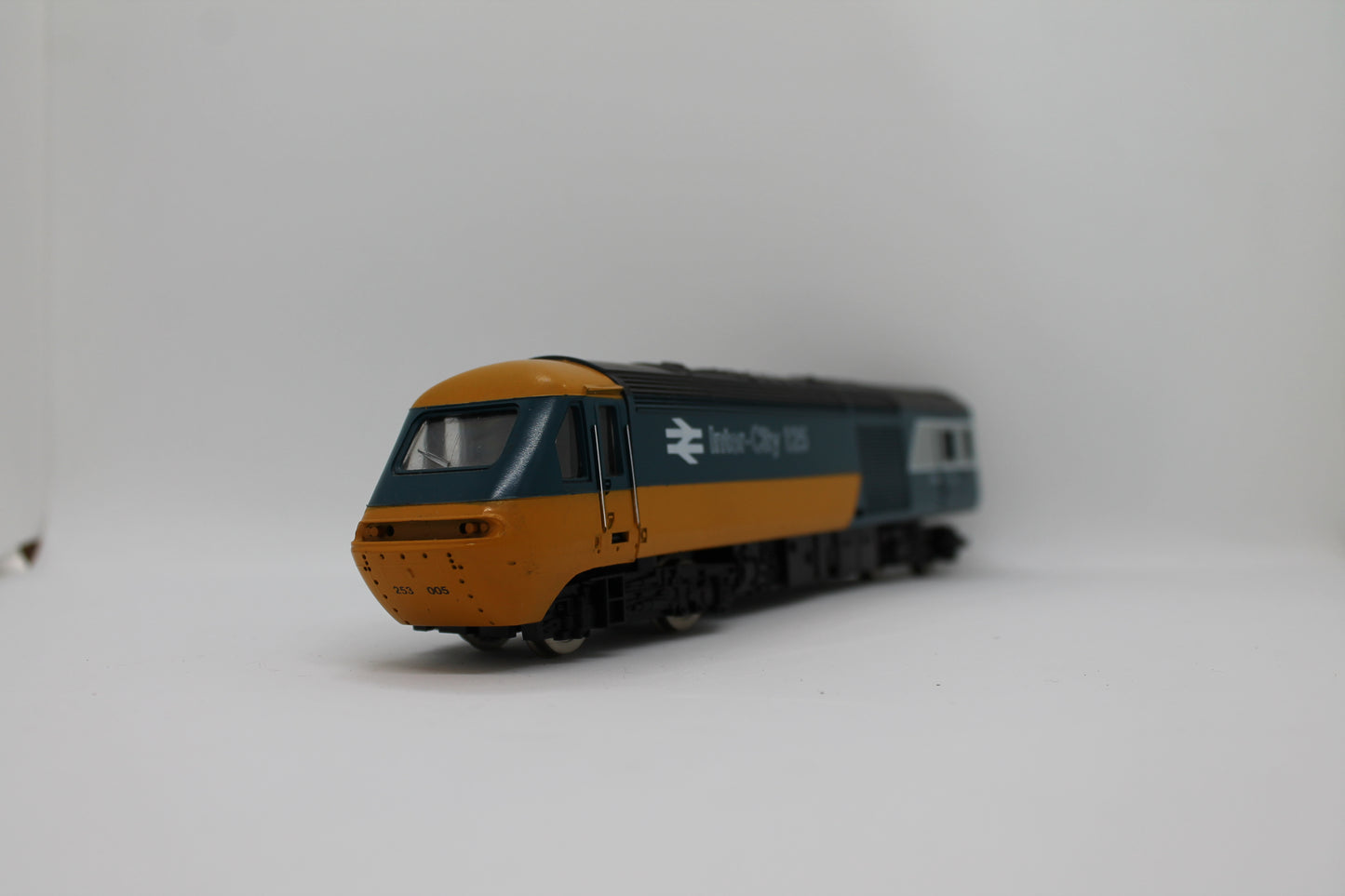 Hornby Inter-City 125 HST Power Car 43010 OO Gauge (Pre-Owned)