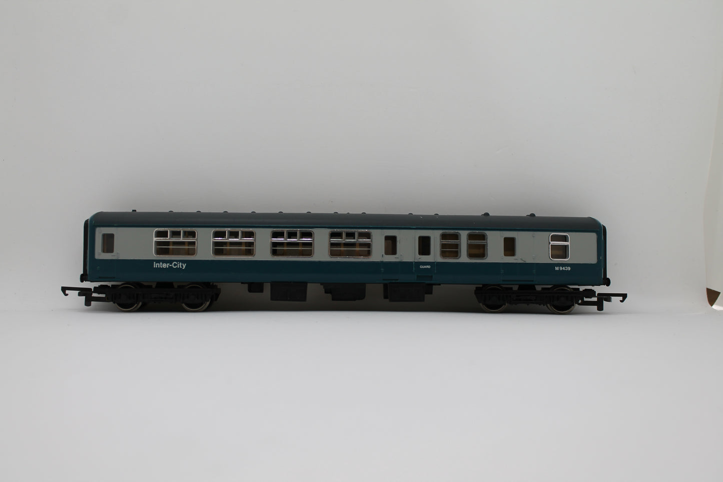 Hornby Inter-City Guard Brake Coach M9439 OO Gauge (Pre-Owned)