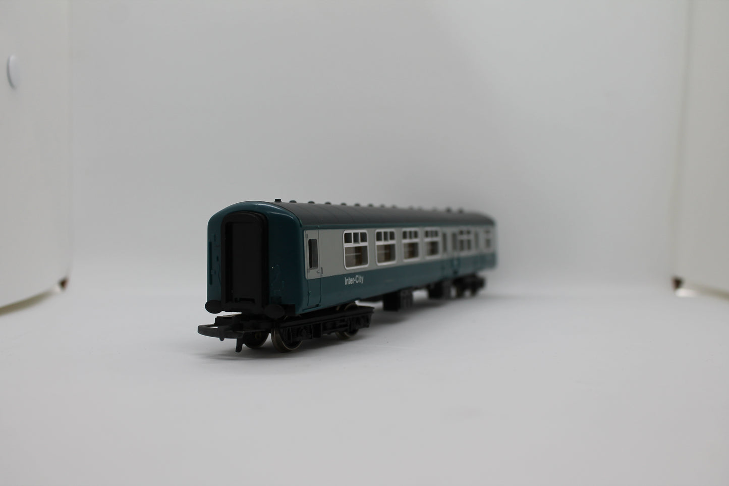 Hornby Inter-City Guard Brake Coach M9439 OO Gauge (Pre-Owned)
