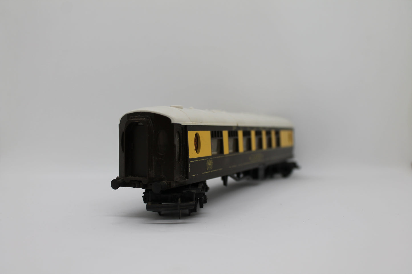 Tri-ang Pullman Parlour Car "Jane" OO Gauge Coach (Pre-Owned)