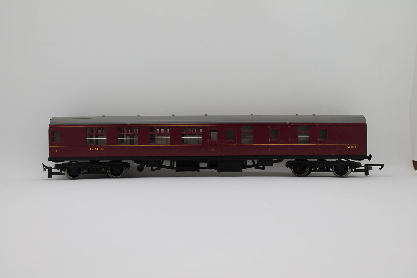 Hornby LMS 5051 Brake Composite Coach OO Gauge (Pre-Owned)