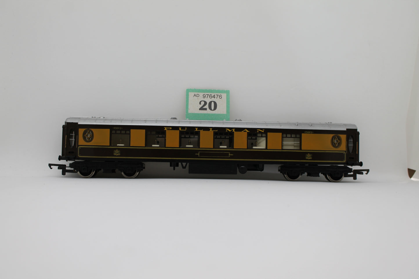 Pullman Parlour Car OO Gauge Coach (Pre-Owned)