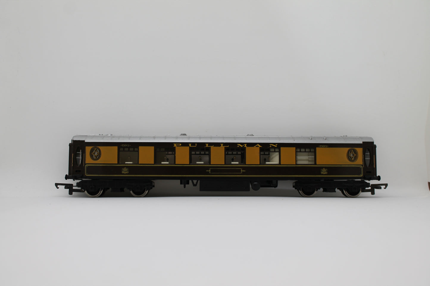 Pullman Parlour Car OO Gauge Coach (Pre-Owned)