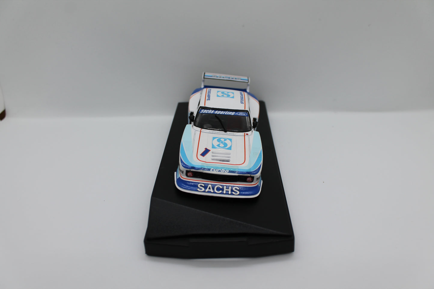 Quartzo 3027 Ford Capri Gr.5 "Sachs" 1:43 Scale Diecast Model (Pre-Owned)