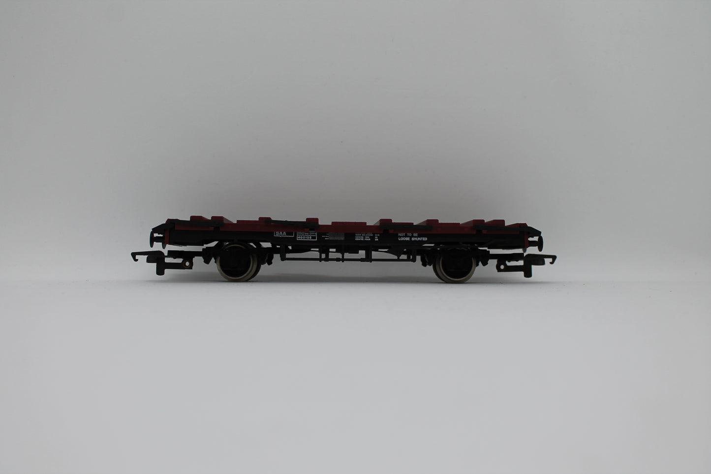 Hornby BR SAA Steel Carrier Wagon OO Gauge (Pre-Owned)