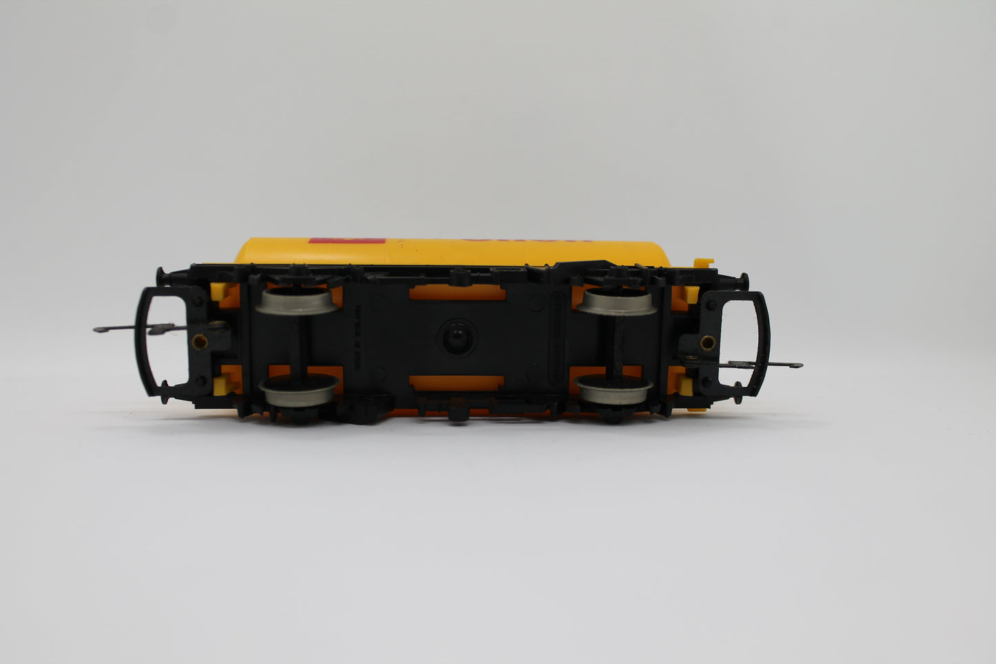Hornby Shell Tank Wagon OO Gauge (Pre-Owned)