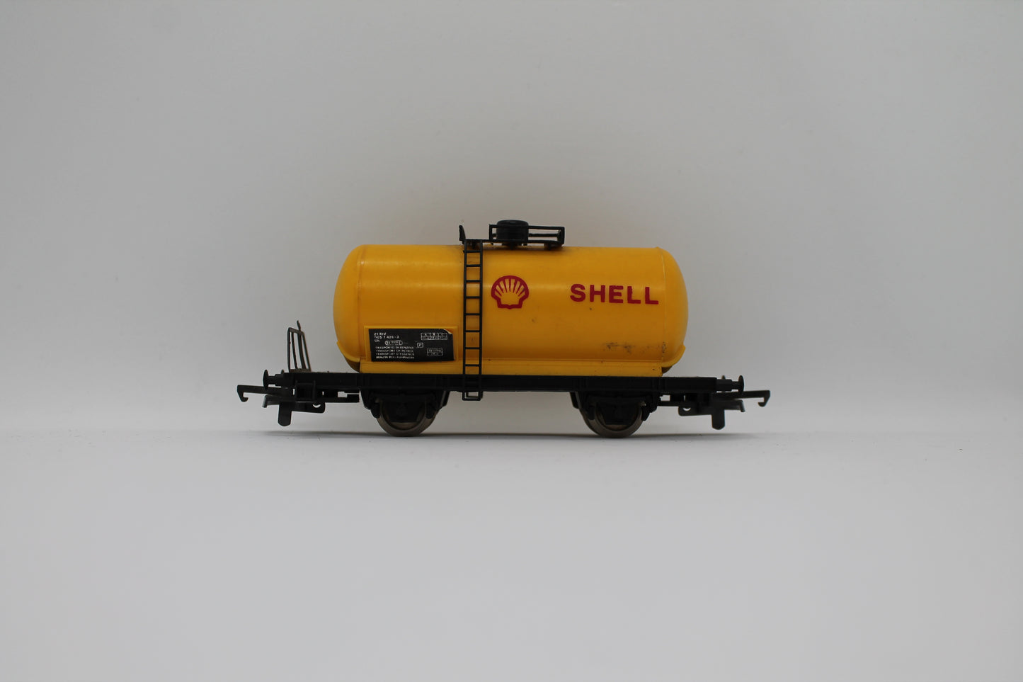 Shell Petroleum Tank Wagon OO Gauge (Pre-Owned)
