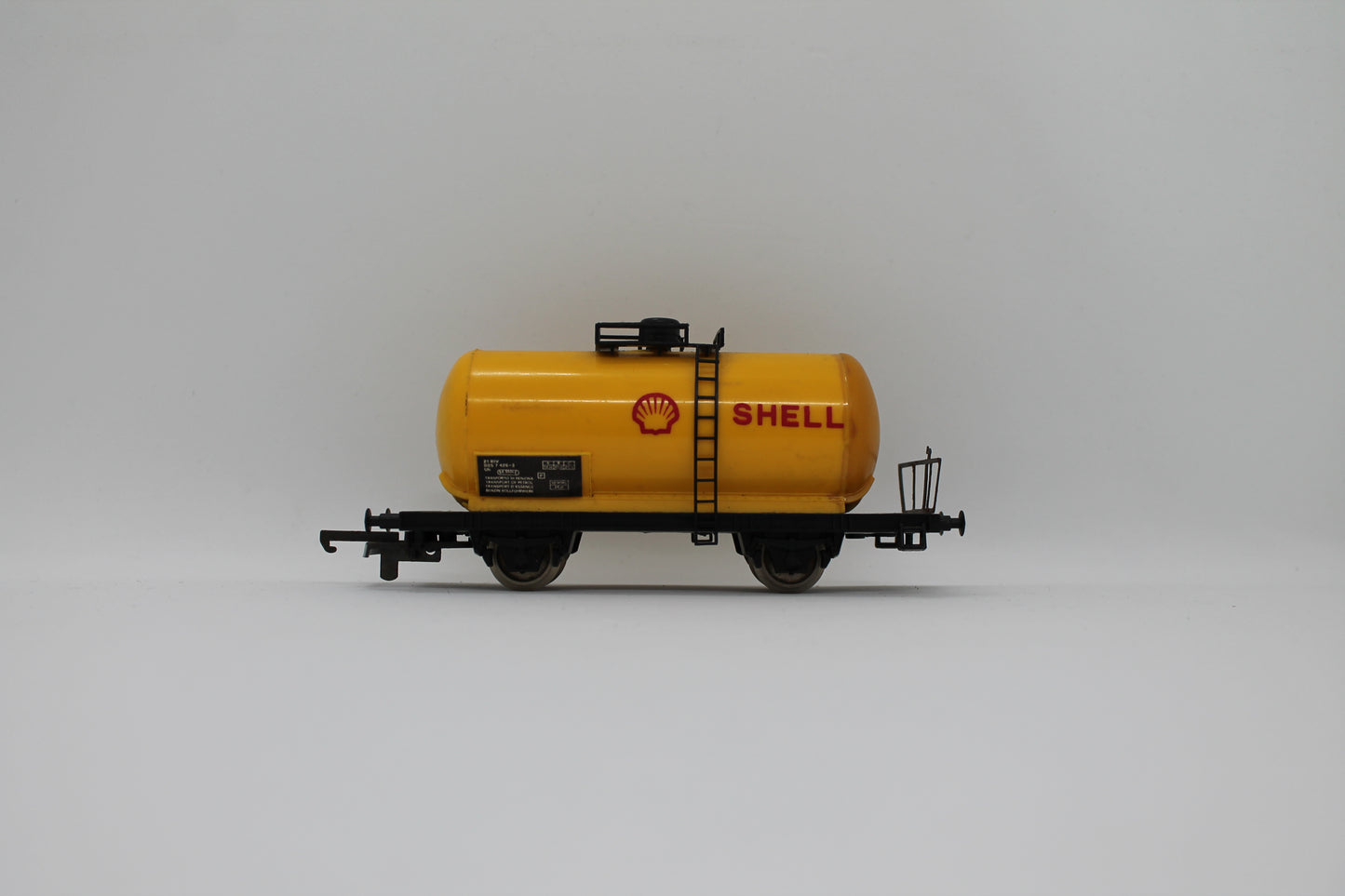Shell Petroleum Tank Wagon OO Gauge (Pre-Owned)