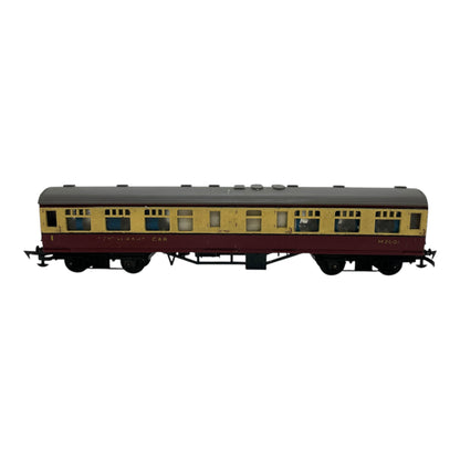 Tri-ang Restaurant Car – Maroon and Cream – OO Gauge – Poor Condition (2 of 3)