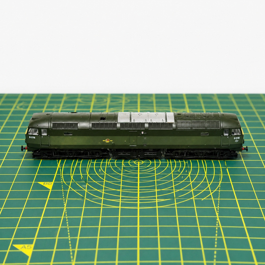 N gauge locomotive receiving standard service including cleaning, lubrication and testing